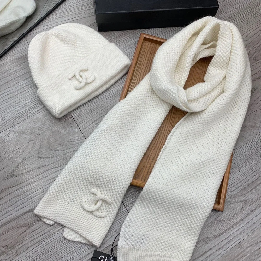 CHANEL Cream Knit Beanie & Scarf Set